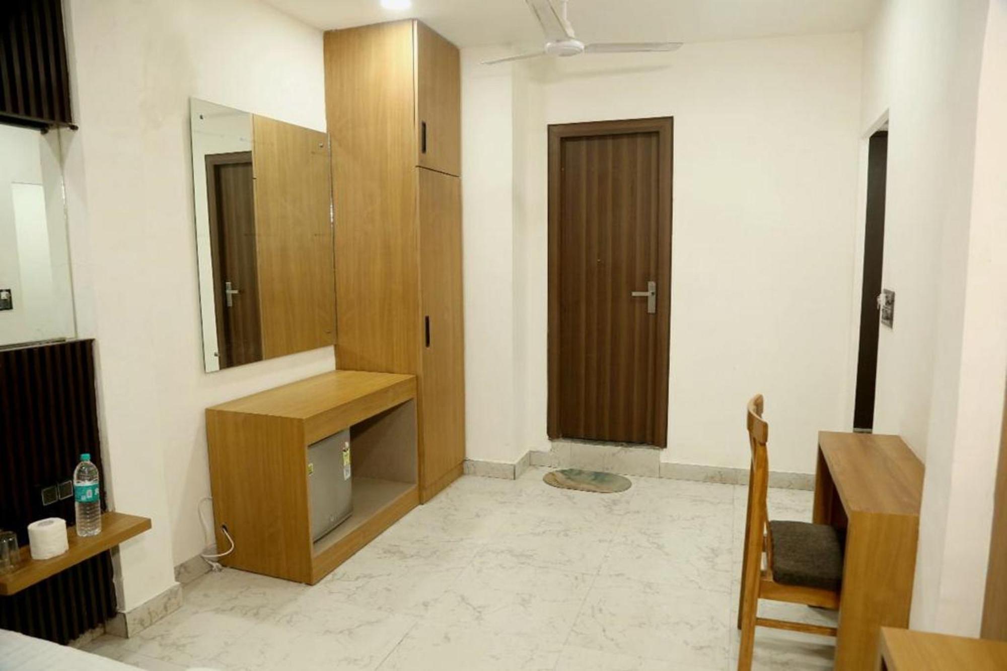 Bunk Hostel Delhi Best Backpacking Accommodation Nova Deli Exterior foto